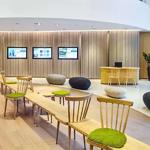 Novotel Century Hotel