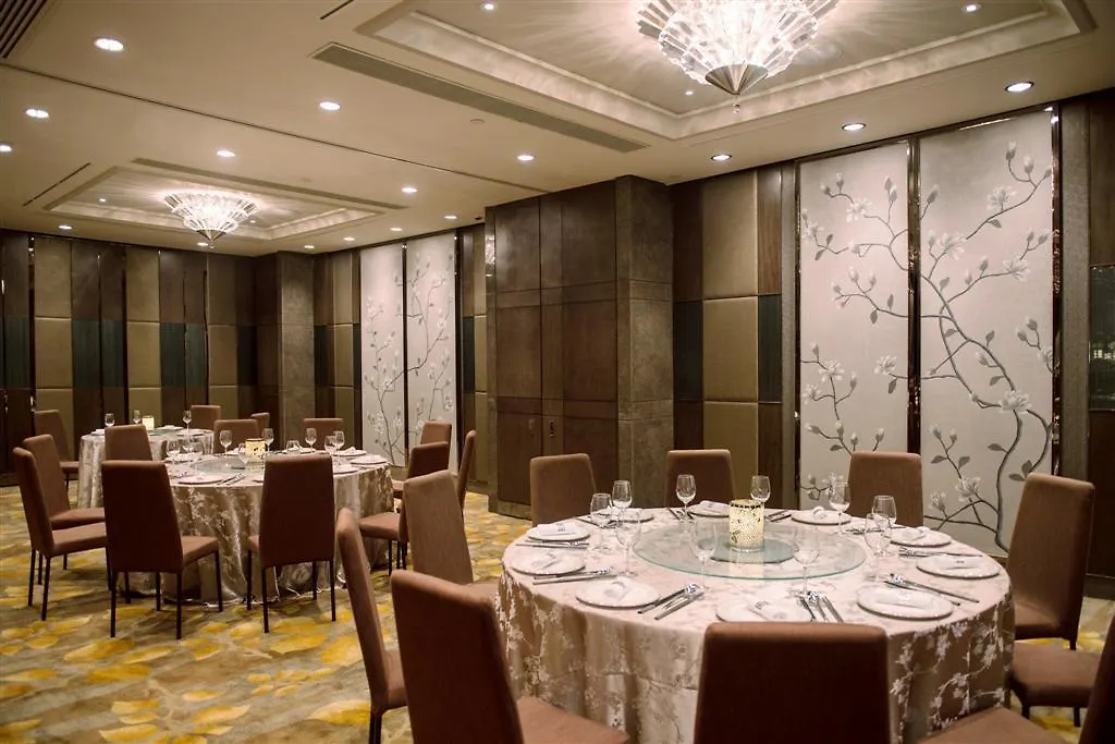 Royal Plaza Hotel Hong Kong 5*,