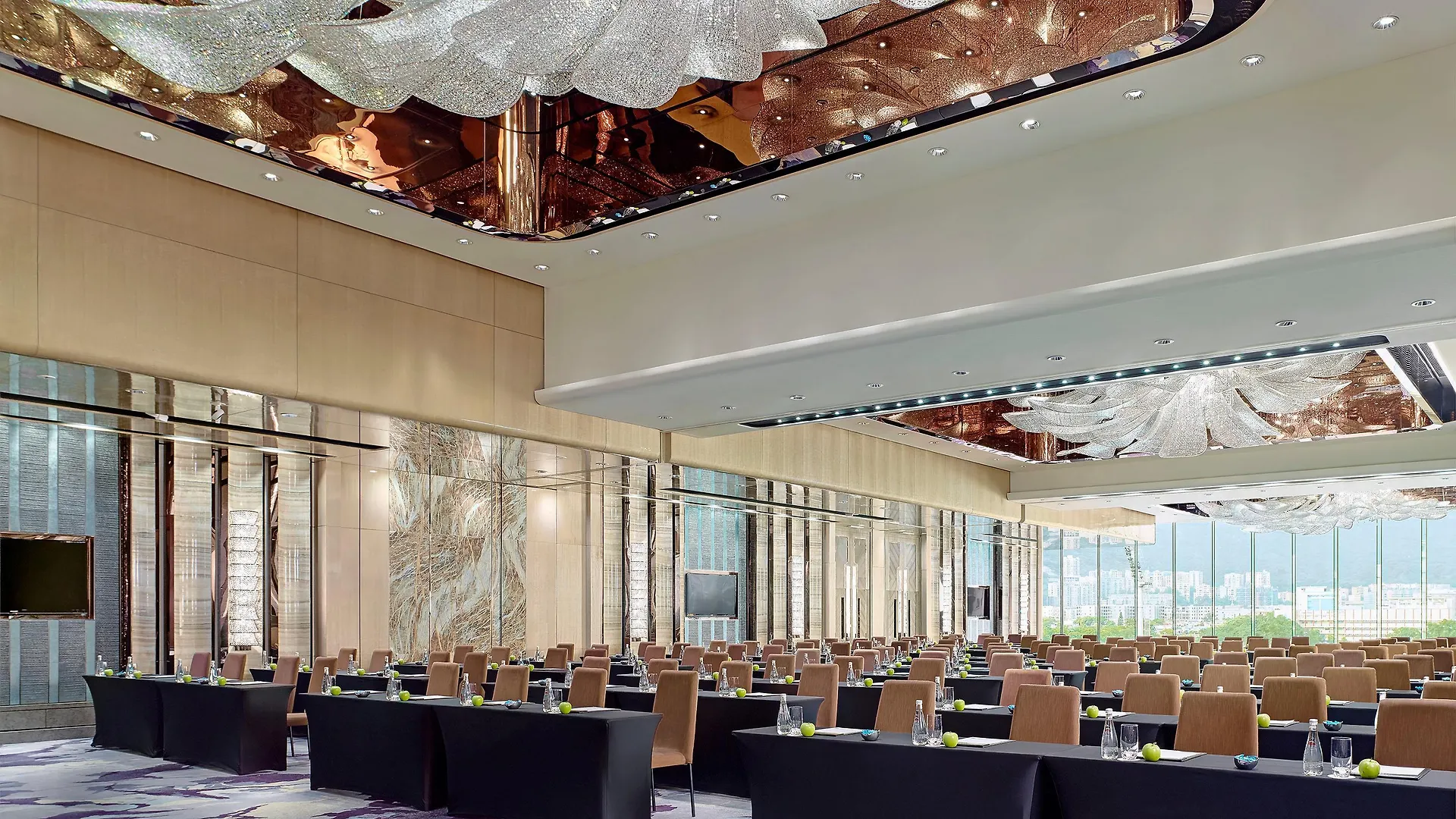Royal Plaza Hotel Hong Kong 5*,