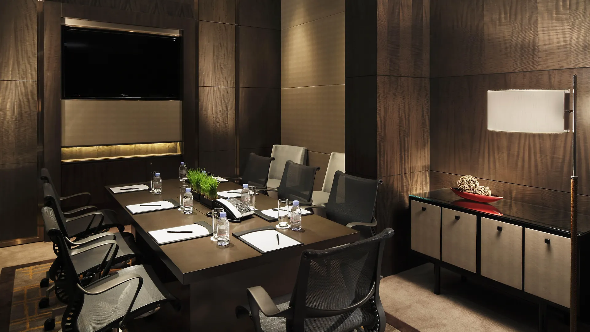 Royal Plaza Hotel Hong Kong 5*,