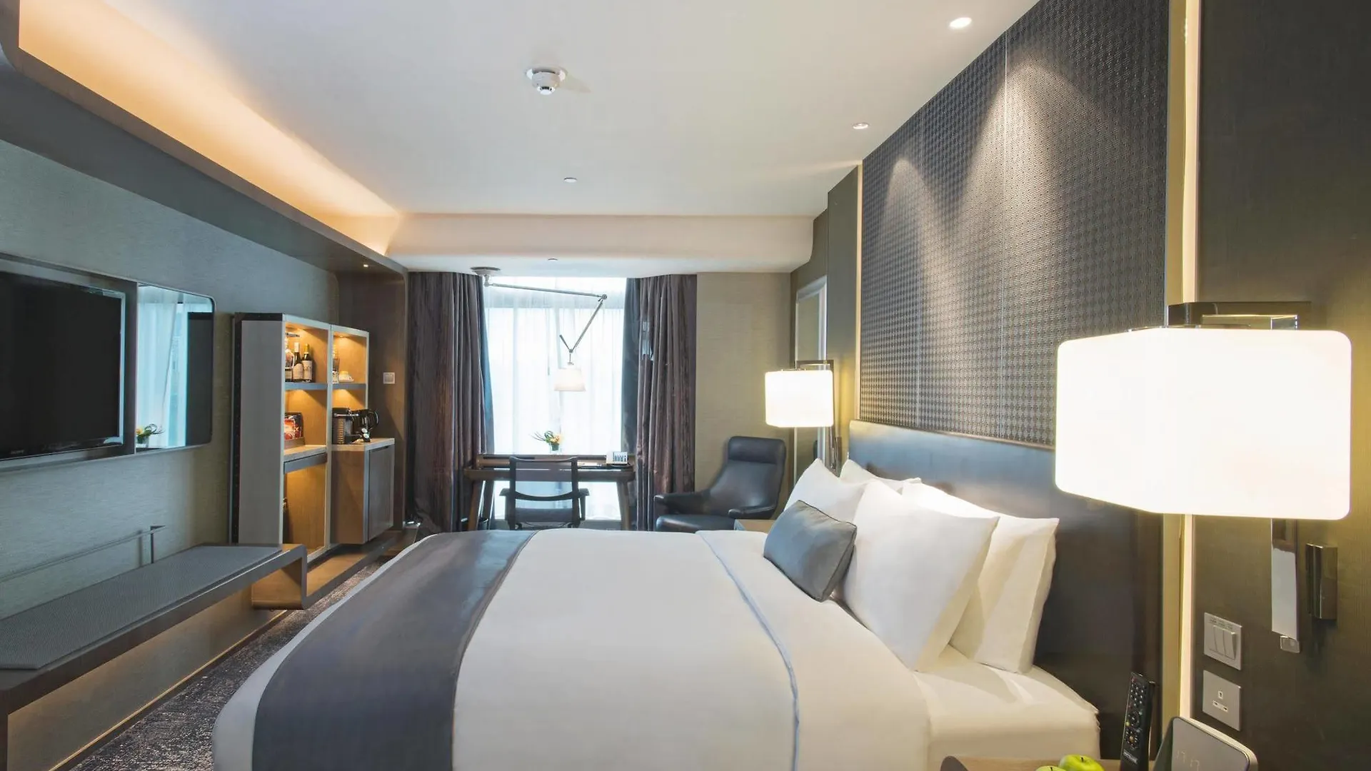 Royal Plaza Hotel Hong Kong 5*,  China